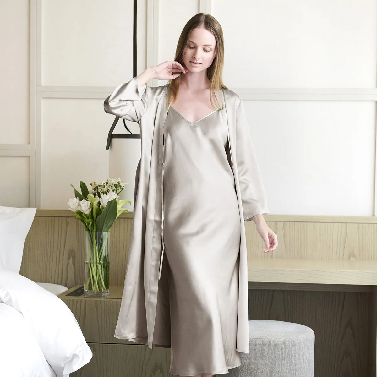 ギフトBOX入り】 19匁 シルクロングドレス＆ローブ