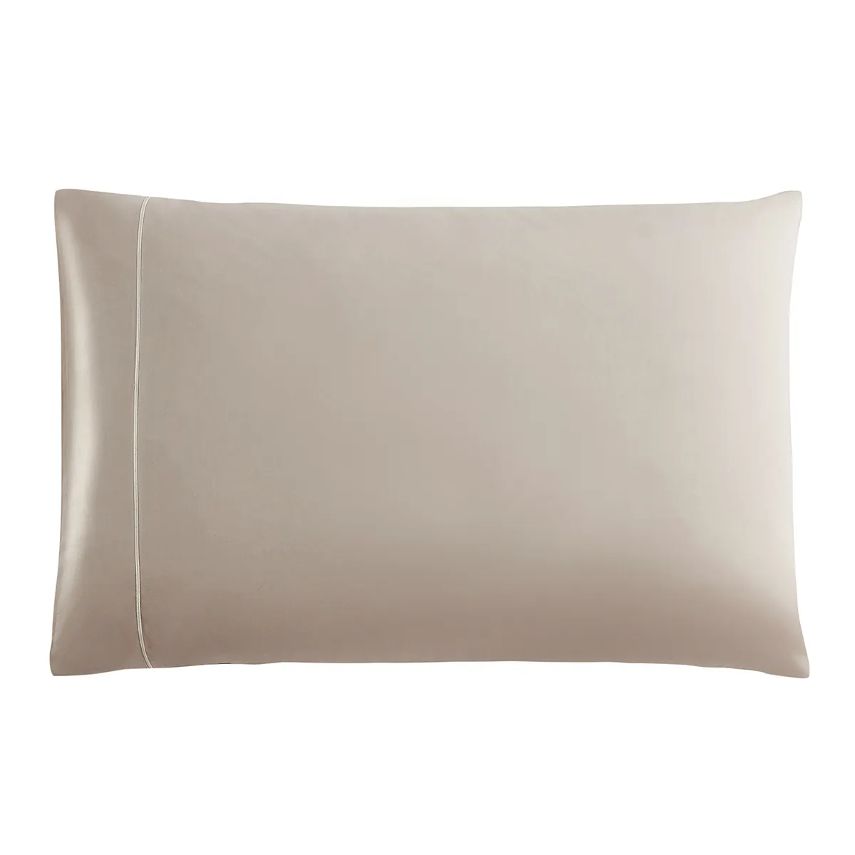 サンドカラー 組み合わせるインテリアを選ばず、穏やかで都会的なムードを演出