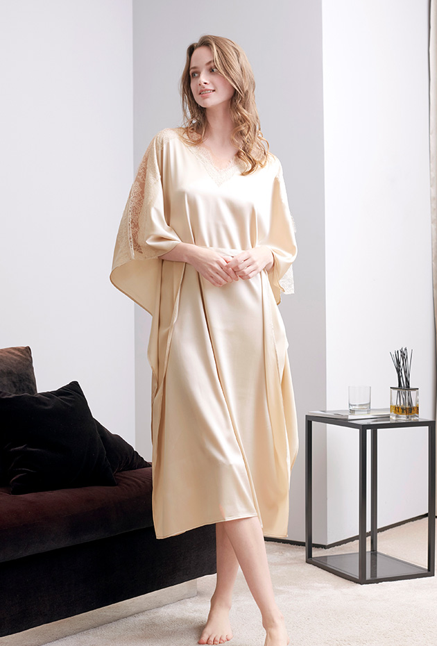 【極美品】DVF シルク ラップスタイル パーティードレス Lip line/リップライン】オフショルダー/ バイカラー刺繍