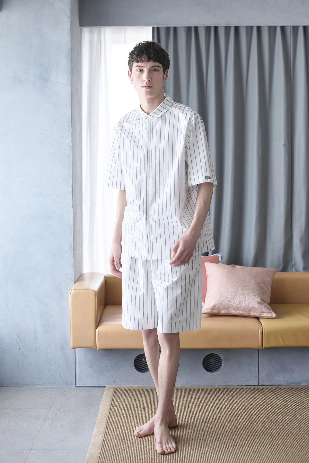 model_summerspj2navy_1.webp