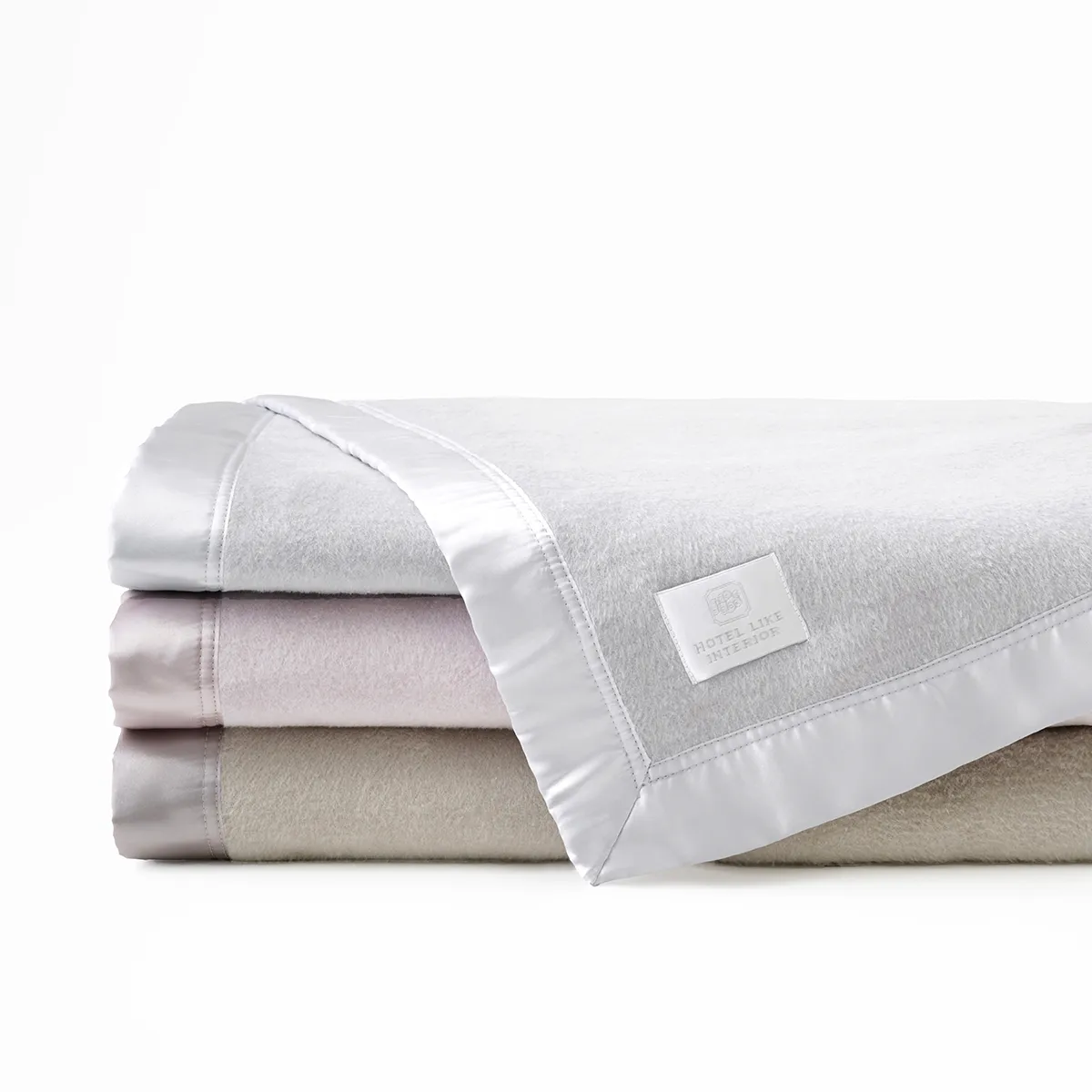 ☆京都西川Rose シルクブランケット　140cm×200cm　絹☆ ☆京都西川Rose シルクブランケット 140cm×200cm 絹 京都西川