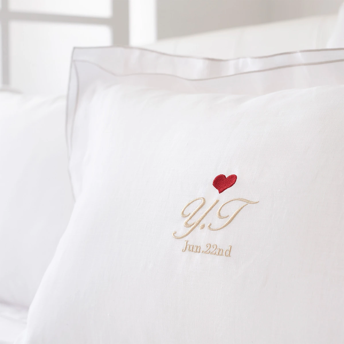 名入れ刺繍 ホテルライクインテリア