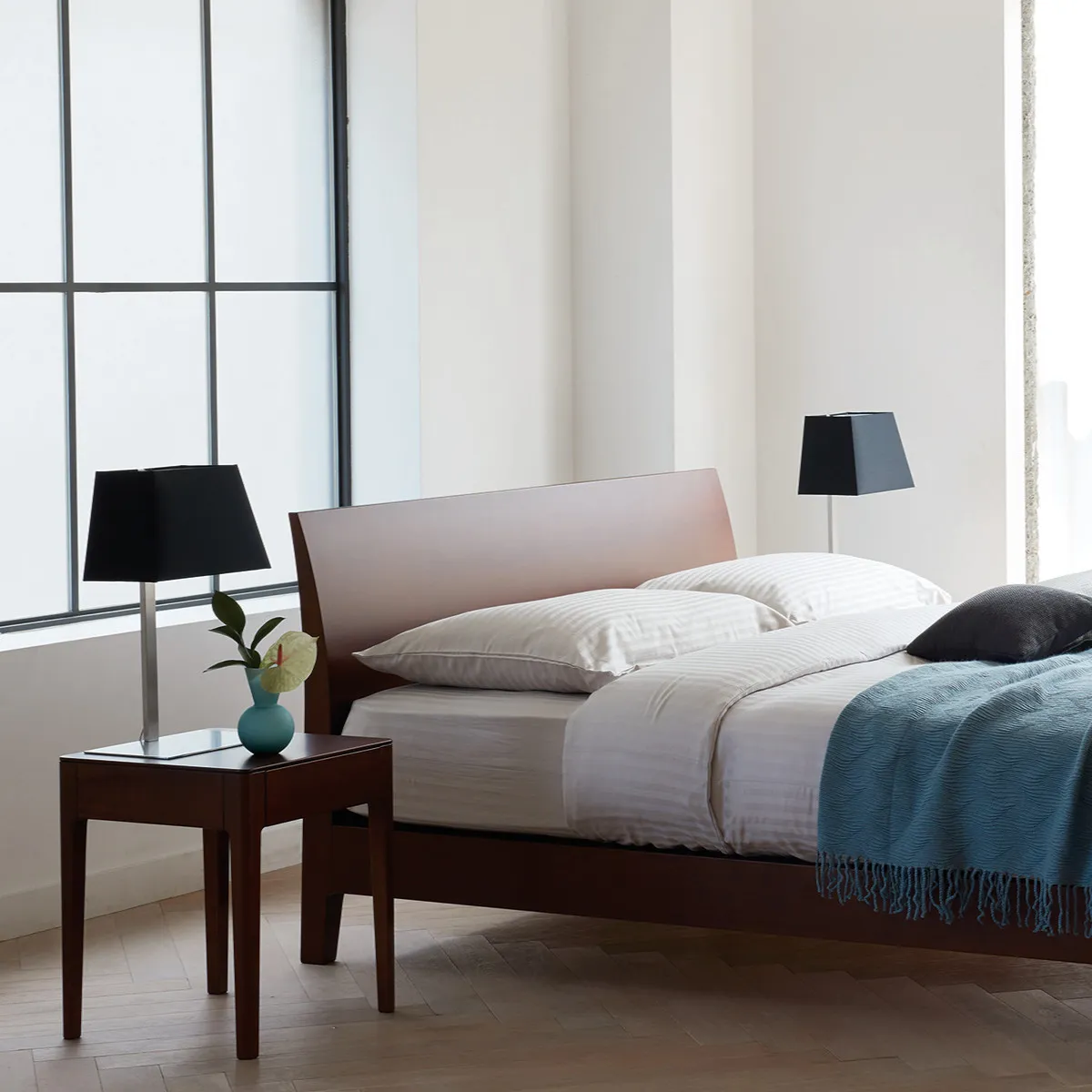 ナイトテーブル ホテルライクインテリア