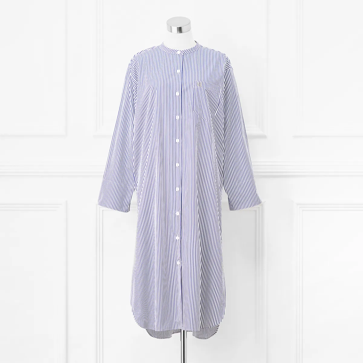 ゆったりとしたリラックスシルエット スマートな佇まいと快適な着心地